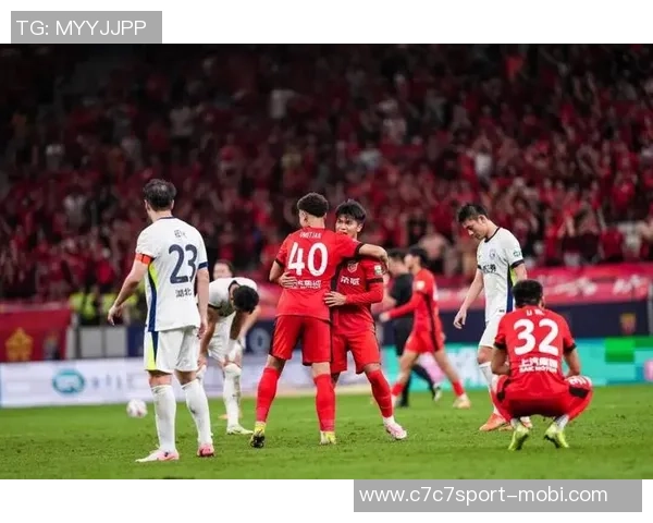 海港队亚冠历程艰难跨赛季未尝胜绩出线形势堪忧 海港队亚冠历程艰难跨赛季未尝胜绩出线形势堪忧