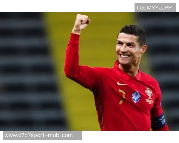 贝纳蒂亚回忆C罗深夜加练邀约自己选择回家而他坚持健身 贝纳蒂亚回忆C罗深夜加练邀约自己选择回家而他坚持健身